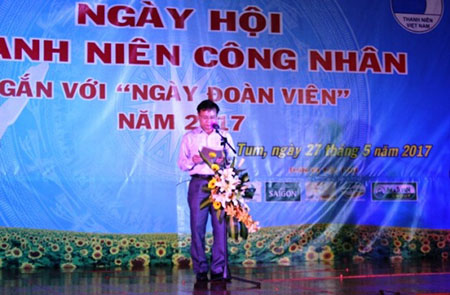 Chủ tịch UBND tỉnh dự Ngày hội thanh niên công nhân