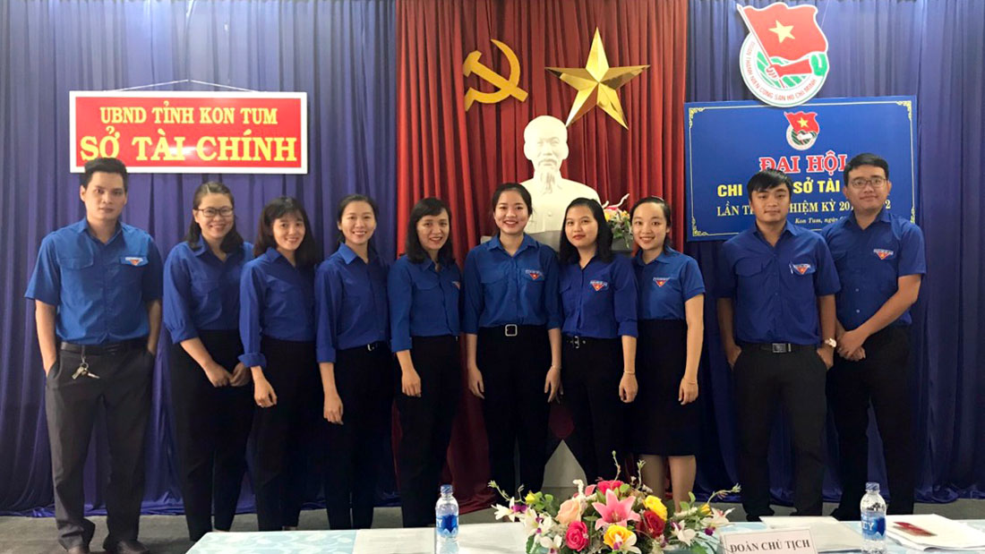 Chi đoàn Sở Tài chính trong không khí chào mừng kỷ niệm 74 năm thành lập ngành Tài chính Việt Nam