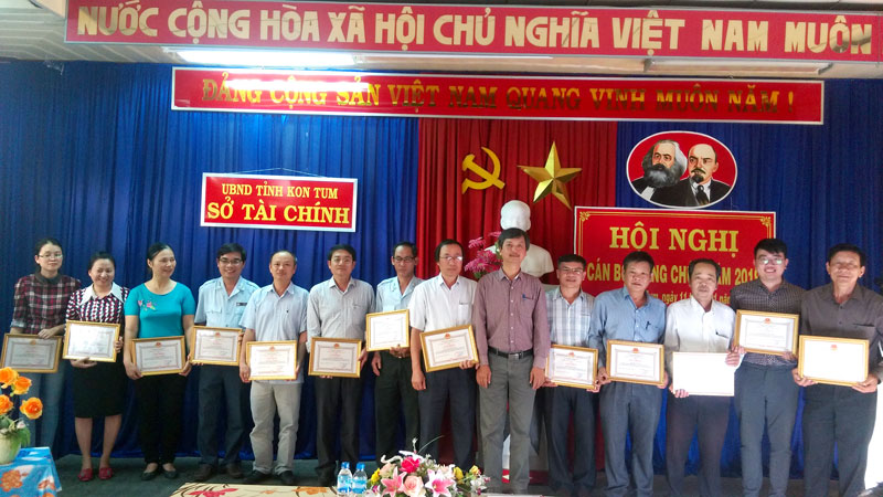 Sở Tài chính tỉnh Kon Tum hướng tới kỷ niệm 74 năm Ngày thành lập ngành Tài chính Việt Nam