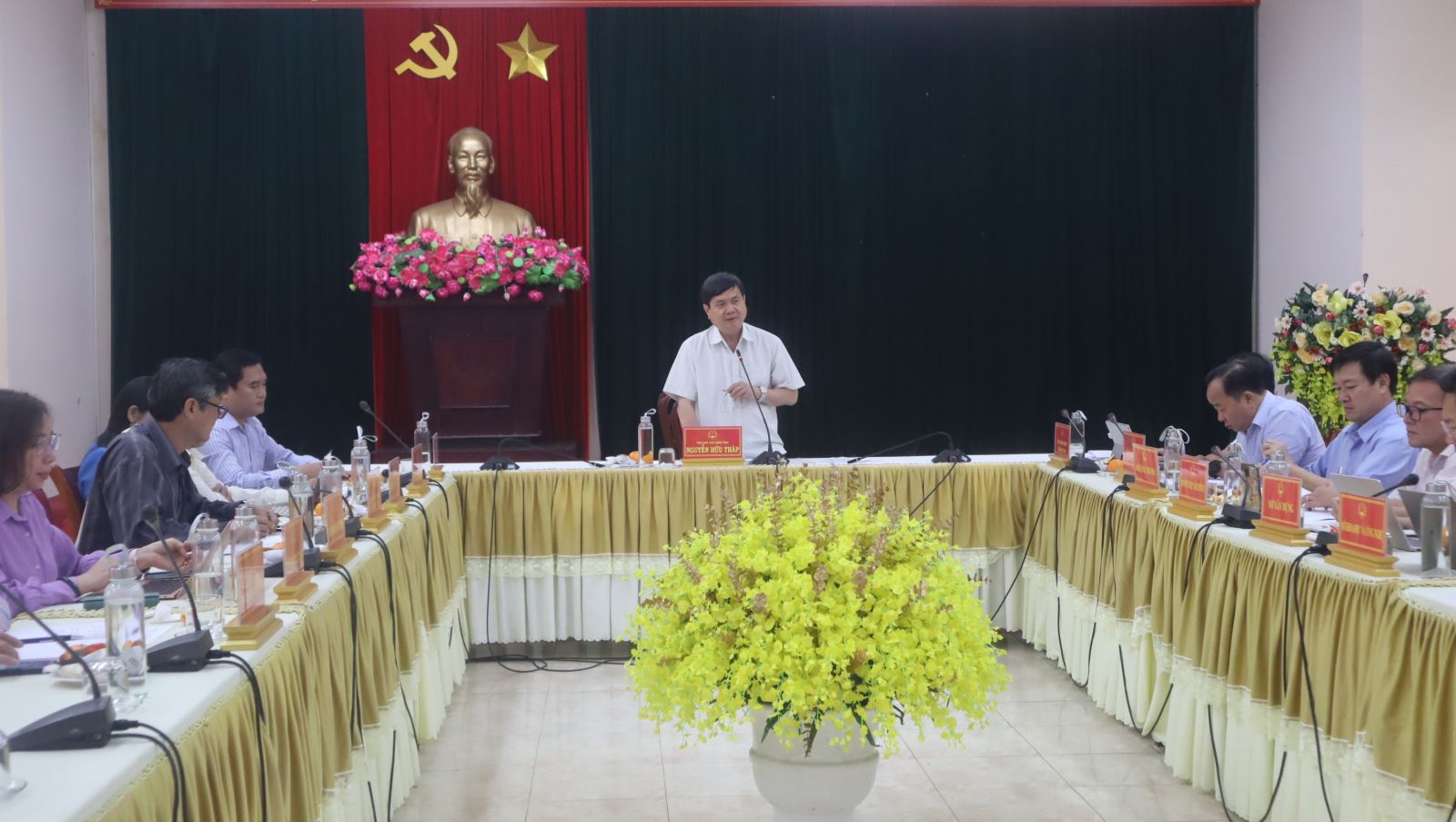 HỌP BAN CHỈ ĐẠO PHÁT TRIỂN KINH TẾ TẬP THỂ